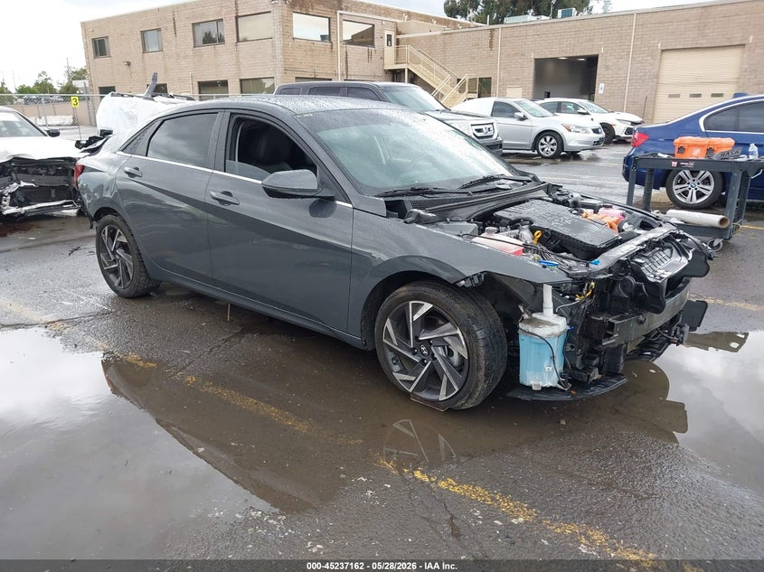 2025 Hyundai Elantra VIN KMHLN4DJ8SU149272 IAAI salvage auction — THEFT, Salvage Title, sold $4,000 on 2026-07-20 (photo 1)