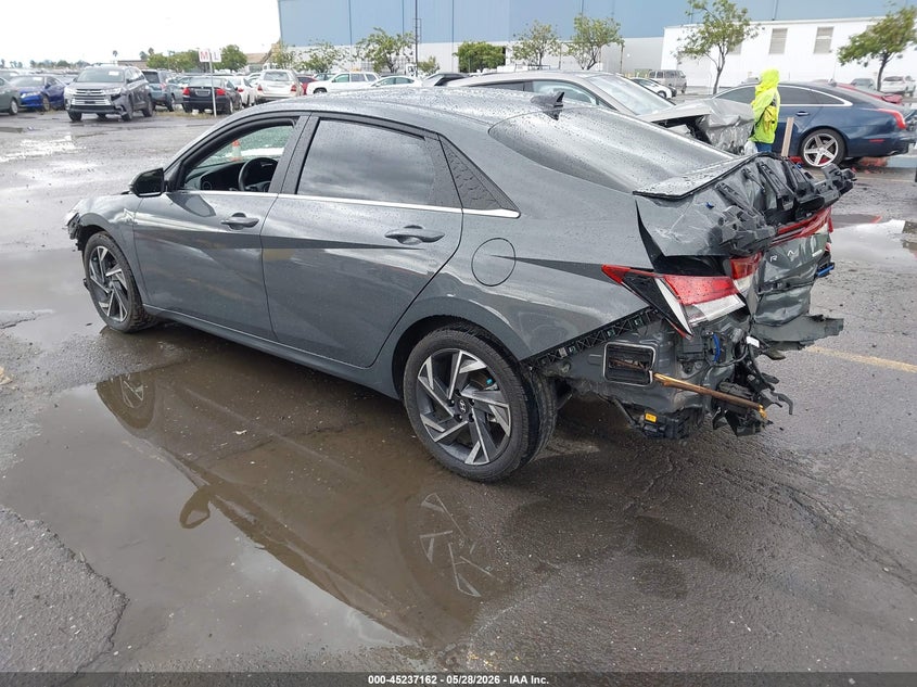 2025 Hyundai Elantra VIN KMHLN4DJ8SU149272 IAAI salvage auction — THEFT, Salvage Title, sold $4,000 on 2026-07-20 (photo 3)