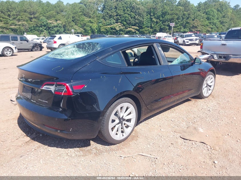 2022 Tesla Model 3 VIN 5YJ3E1EB8NF189813 IAAI salvage auction — RIGHT SIDE, Salvage Title, sold $8,550 on 2026-07-16 (photo 4)