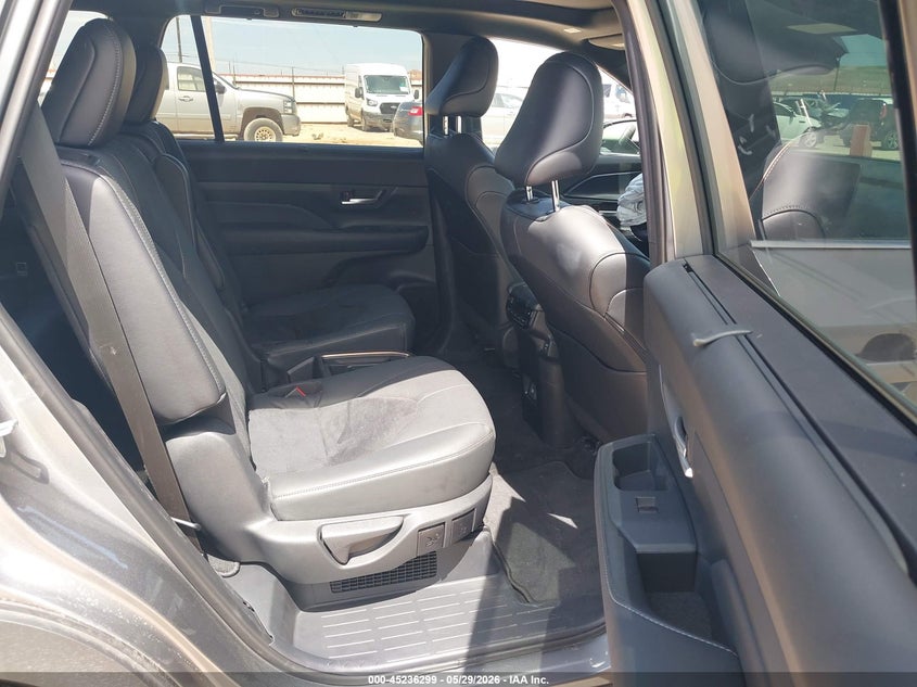 2025 Toyota Highlander VIN 5TDADAB55SS019280 IAAI salvage auction — FRONT END, Original (Texas), sold $5,100 on 2026-07-30 (photo 8)