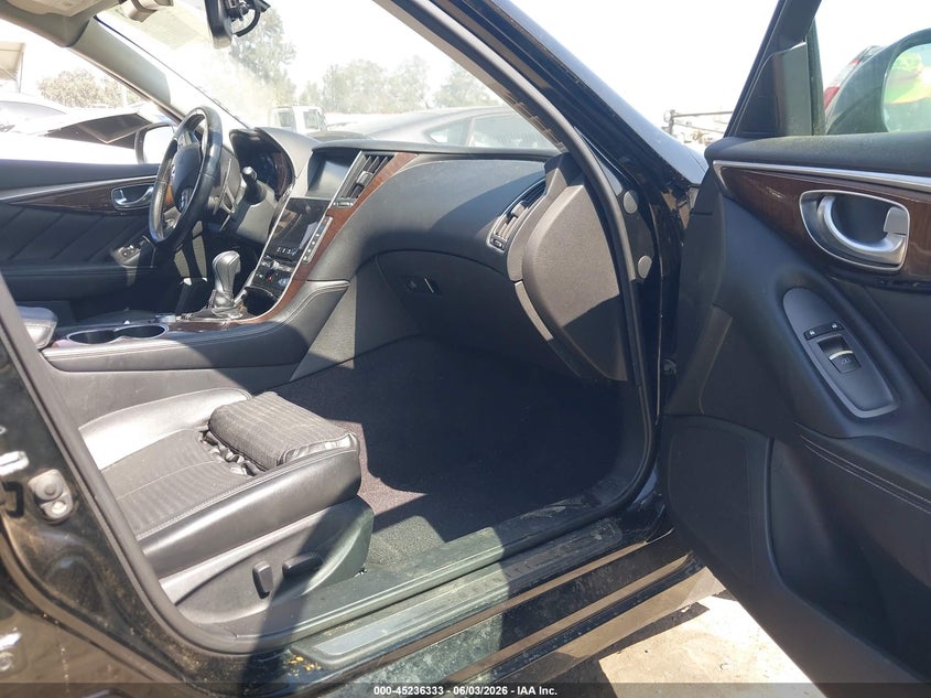 2014 Infiniti Q50 VIN JN1BV7AP2EM685040 IAAI salvage auction — LEFT SIDE, Salvage Title, sold $3,200 on 2026-07-08 (photo 5)