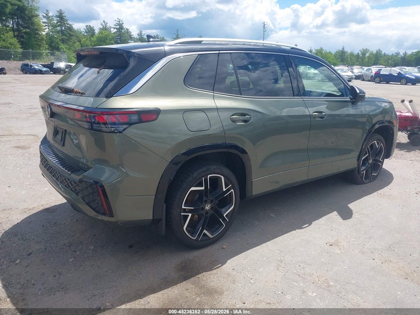 2025 Volkswagen Tiguan VIN 3VVLR7RM1SM011396 IAAI salvage auction — UNDERCARRIAGE, Salvage Title, sold $26,000 on 2026-07-18 (photo 4)
