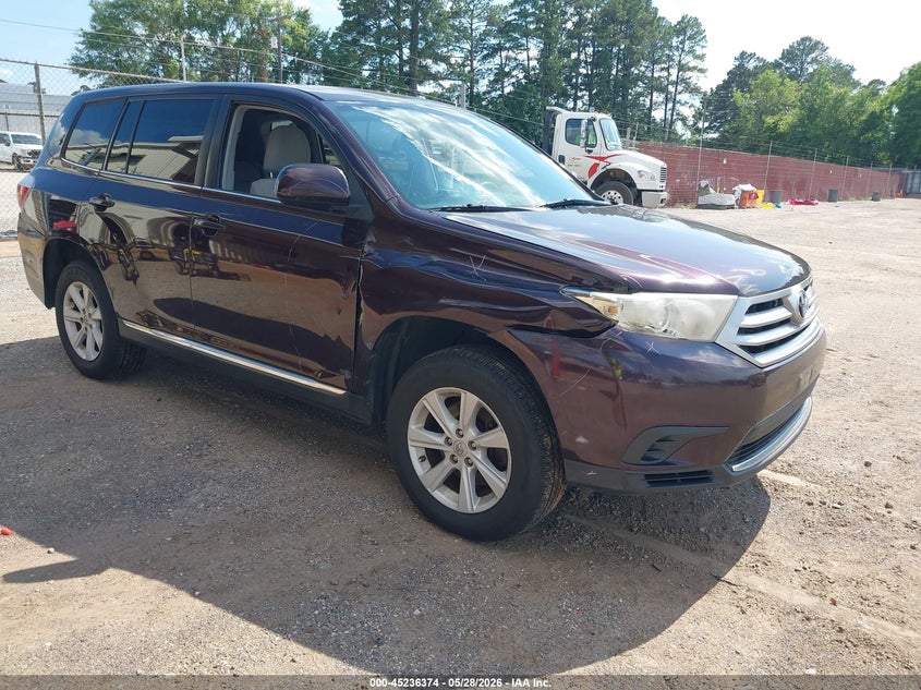 2013 Toyota Highlander VIN 5TDZK3EH9DS101509 IAAI salvage auction — SIDE, Salvage Title, sold $1,600 on 2026-07-30 (photo 1)