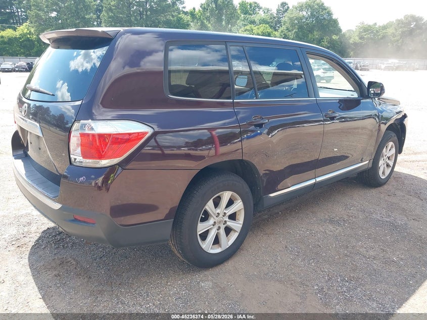 2013 Toyota Highlander VIN 5TDZK3EH9DS101509 IAAI salvage auction — SIDE, Salvage Title, sold $1,600 on 2026-07-30 (photo 4)