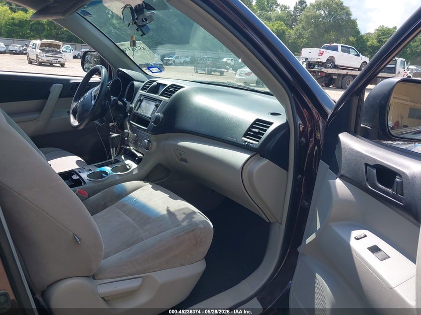 2013 Toyota Highlander VIN 5TDZK3EH9DS101509 IAAI salvage auction — SIDE, Salvage Title, sold $1,600 on 2026-07-30 (photo 5)