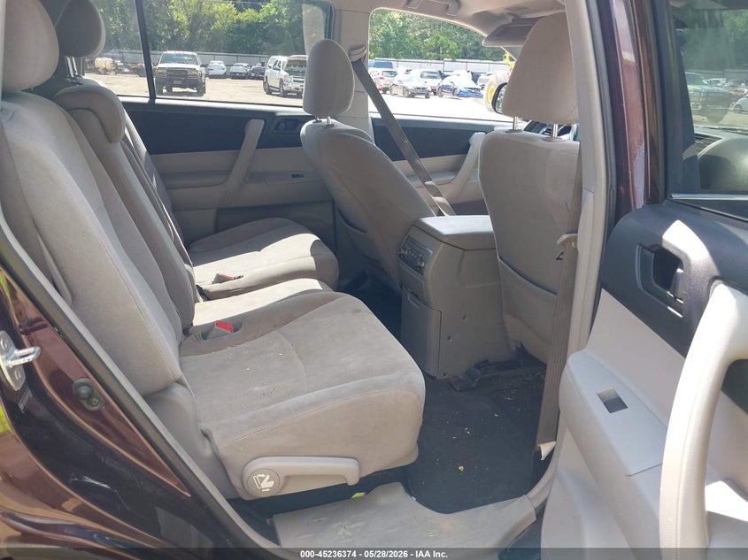 2013 Toyota Highlander VIN 5TDZK3EH9DS101509 IAAI salvage auction — SIDE, Salvage Title, sold $1,600 on 2026-07-30 (photo 8)