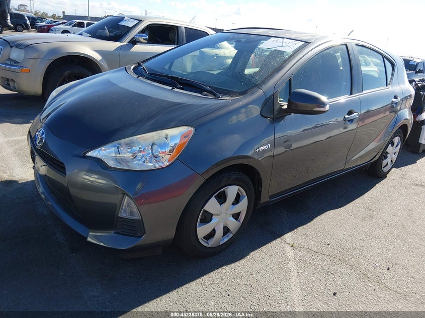 2014 Toyota Prius c VIN JTDKDTB39E1563622 IAAI salvage auction — RIGHT FRONT, Salvage Title, sold $2,650 on 2026-07-30 (photo 2)