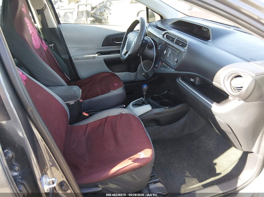 2014 Toyota Prius c VIN JTDKDTB39E1563622 IAAI salvage auction — RIGHT FRONT, Salvage Title, sold $2,650 on 2026-07-30 (photo 5)