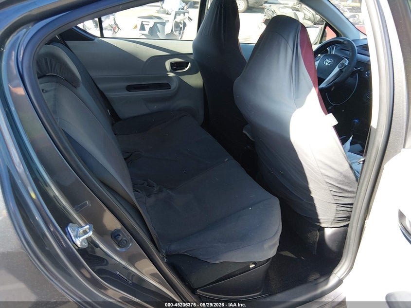 2014 Toyota Prius c VIN JTDKDTB39E1563622 IAAI salvage auction — RIGHT FRONT, Salvage Title, sold $2,650 on 2026-07-30 (photo 8)