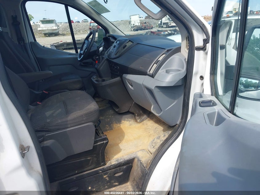 2017 Ford Transit VIN 1FTYR1ZM5HKB10546 IAAI salvage auction — REAR END, Salvage Title, sold $2,550 on 2026-07-09 (photo 5)