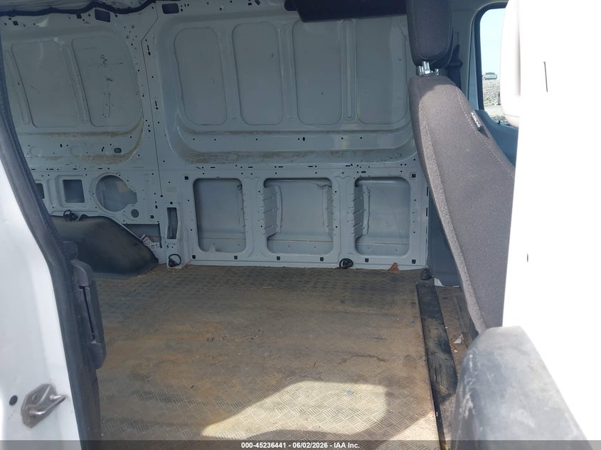 2017 Ford Transit VIN 1FTYR1ZM5HKB10546 IAAI salvage auction — REAR END, Salvage Title, sold $2,550 on 2026-07-09 (photo 8)