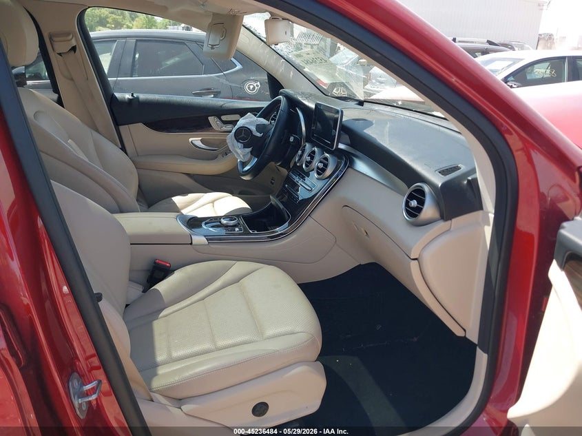 2019 Mercedes-benz Glc VIN WDC0G4KB8KV161407 IAAI salvage auction — FRONT END, Salvage (Illinois), sold $2,525 on 2026-08-12 (photo 5)