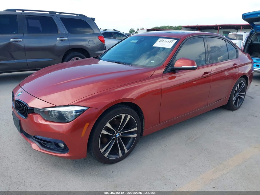 2018 BMW 3er VIN WBA8B9G54JNU58130 IAAI salvage auction — NORMAL WEAR, Salvage Title, sold $4,550 on 2026-07-09 (photo 2)