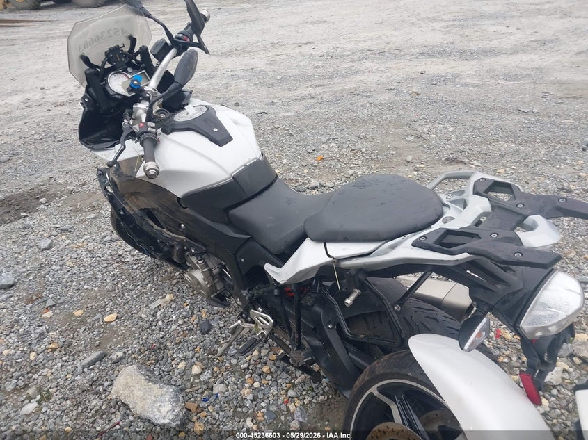 2016 BMW S 1000 VIN WB10D1307GZ462967 IAAI salvage auction — LEFT & RIGHT, Salvage (Georgia), sold $25 on 2026-07-29 (photo 3)