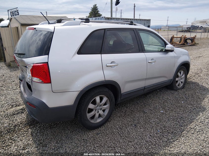 2012 Kia Sorento VIN 5XYKT4A63CG251247 IAAI salvage auction — REAR END, Salvage Title, sold $625 on 2026-07-29 (photo 4)