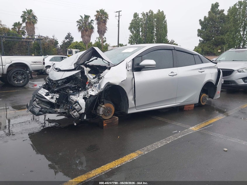 2017 Toyota Prius prime VIN JTDKARFP6H3034145 IAAI salvage auction — NORMAL WEAR, Salvage Title - Dealer (California), sold $1,000 on 2026-07-06 (photo 2)