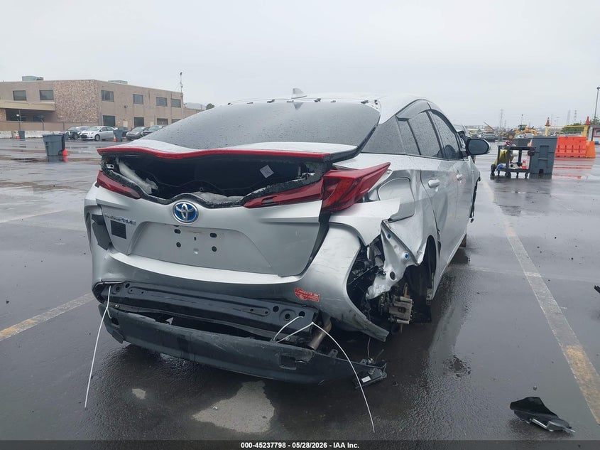 2017 Toyota Prius prime VIN JTDKARFP6H3034145 IAAI salvage auction — NORMAL WEAR, Salvage Title - Dealer (California), sold $1,000 on 2026-07-06 (photo 6)