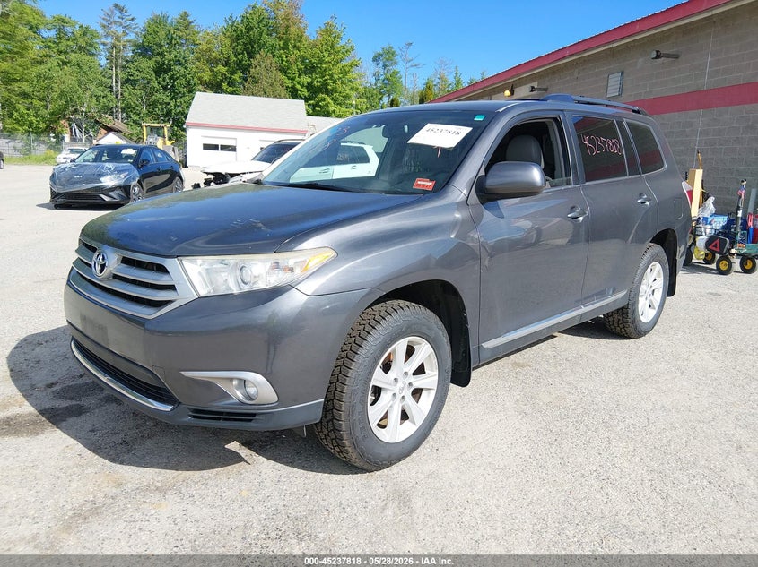 2011 Toyota Highlander VIN 5TDBK3EH4BS086318 IAAI salvage auction — UNKNOWN, Salvage (Maine), sold $3,300 on 2026-07-06 (photo 2)