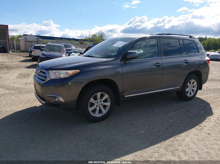 2011 Toyota Highlander VIN 5TDBK3EH4BS086318 IAAI salvage auction — UNKNOWN, Salvage (Maine), sold $3,300 on 2026-07-06 (photo 6)