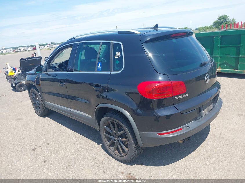 2017 Volkswagen Tiguan VIN WVGWV7AX2HK016356 IAAI salvage auction — FRONT END, Salvage (Minnesota), sold $3,000 on 2026-07-20 (photo 3)