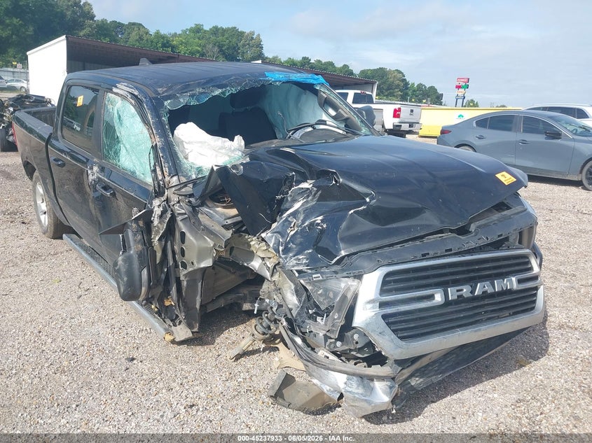 2021 Ram 1500 VIN 1C6RREFT3MN768549 IAAI salvage auction — BIO HAZARD, Salvage Title, sold $1,450 on 2026-07-27 (photo 6)