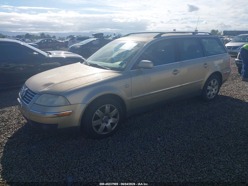 2002 Volkswagen Passat VIN WVWYH63B02E196622 IAAI salvage auction — RIGHT SIDE, Salvage (Oregon), sold $450 on 2026-07-06 (photo 2)