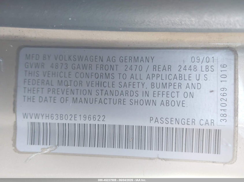 2002 Volkswagen Passat VIN WVWYH63B02E196622 IAAI salvage auction — RIGHT SIDE, Salvage (Oregon), sold $450 on 2026-07-06 (photo 9)
