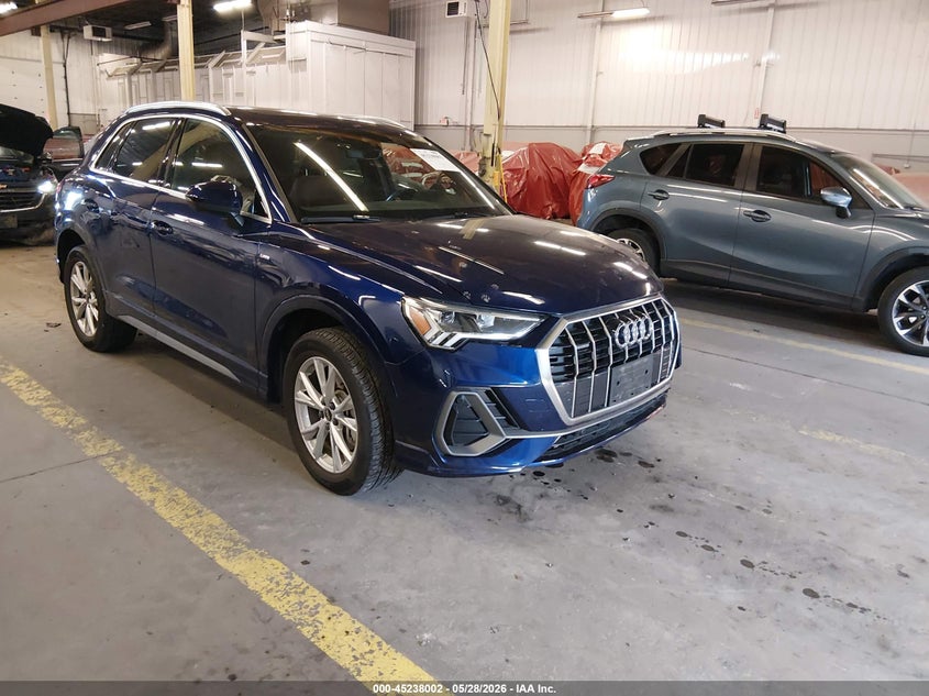 2021 Audi Q3 VIN WA1EECF37M1020699 — IAAI salvage auction photo