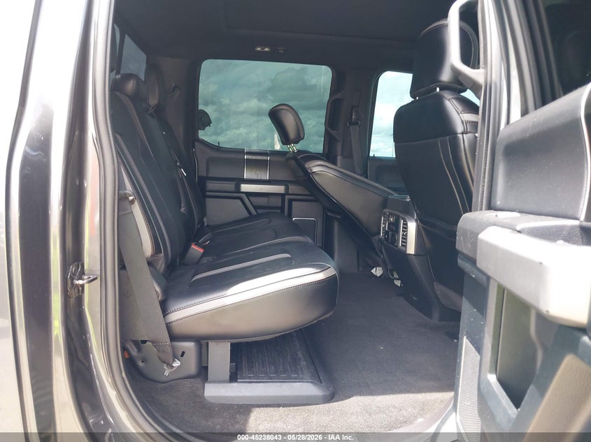 2018 Ford F250 VIN 1FT7W2BT0JEB94467 IAAI salvage auction — WATER/FLOOD, Salvage Title, sold $12,500 on 2026-07-28 (photo 8)