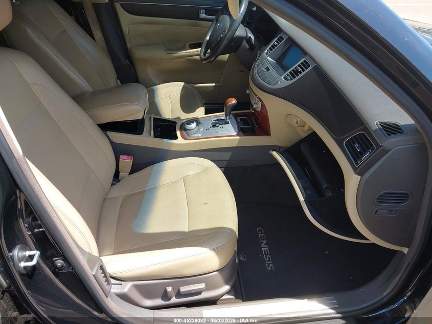 2014 Hyundai Genesis VIN KMHGC4DD6EU263308 IAAI salvage auction — RIGHT FRONT, Salvage (Mississippi), sold $1,350 on 2026-07-09 (photo 5)