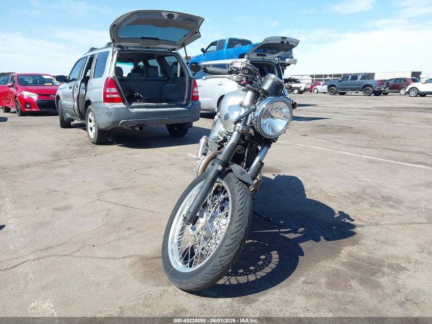 2013 Triumph motorcycle Thruxton VIN SMT920K19DT570186 IAAI salvage auction — Unknown, Salvage (Arizona), sold $375 on 2026-07-21 (photo 5)