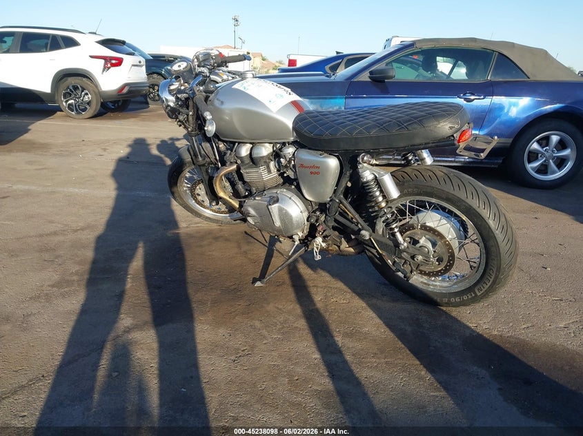 2013 Triumph motorcycle Thruxton VIN SMT920K19DT570186 IAAI salvage auction — Unknown, Salvage (Arizona), sold $375 on 2026-07-21 (photo 3)