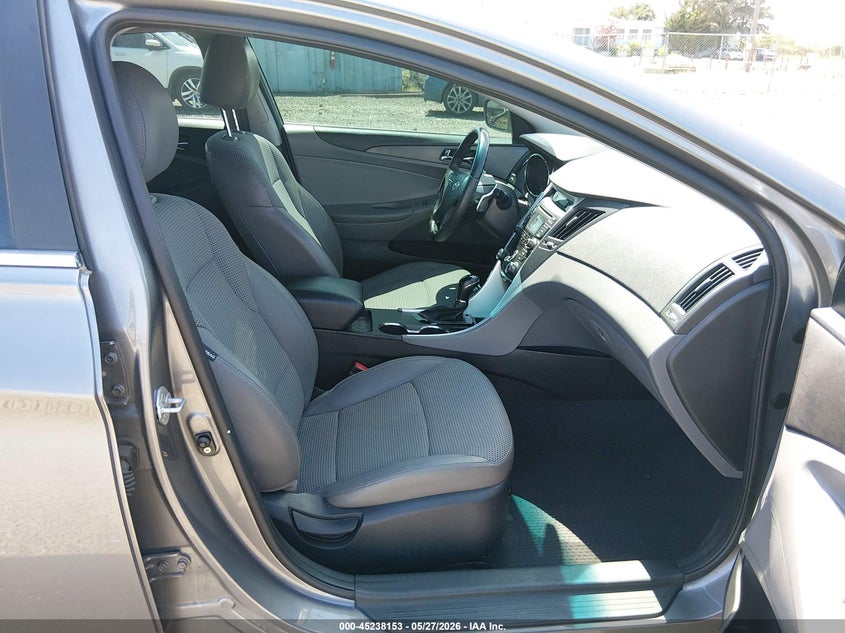 2012 Hyundai Sonata VIN 5NPEC4AC6CH342539 IAAI salvage auction — NORMAL WEAR, Peddle Clear Public-Restricted (Oregon), sold $225 on 2026-07-13 (photo 5)