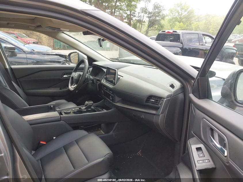 2025 Nissan Rogue VIN JN8BT3BB0SW410446 IAAI salvage auction — FRONT END, Salvage Title, sold $5,700 on 2026-07-09 (photo 5)