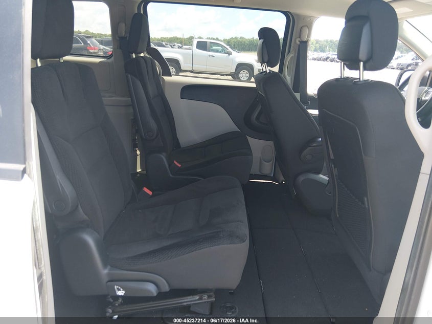 2017 Dodge Grand caravan VIN 2C4RDGBG0HR724187 IAAI salvage auction — NORMAL WEAR, Sf97 (Maryland), sold $12,525 on 2026-08-18 (photo 8)