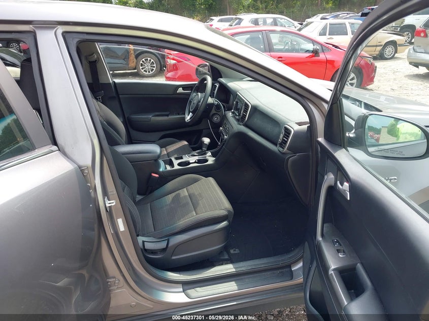2018 Kia Sportage VIN KNDPMCAC7J7371016 IAAI salvage auction — LEFT SIDE, Salvage Title, sold $2,500 on 2026-07-17 (photo 5)