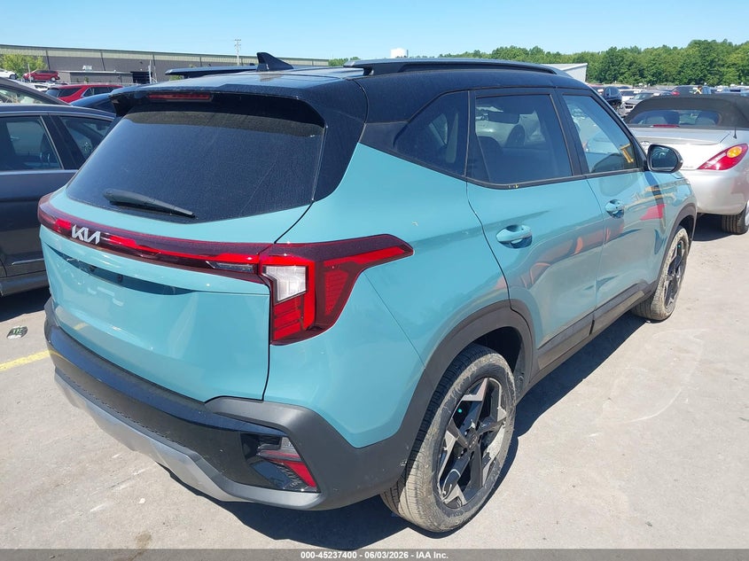 2026 Kia Seltos VIN KNDEU2AA8T7858857 IAAI salvage auction — HAIL, Salvage Title, sold $12,400 on 2026-07-28 (photo 4)