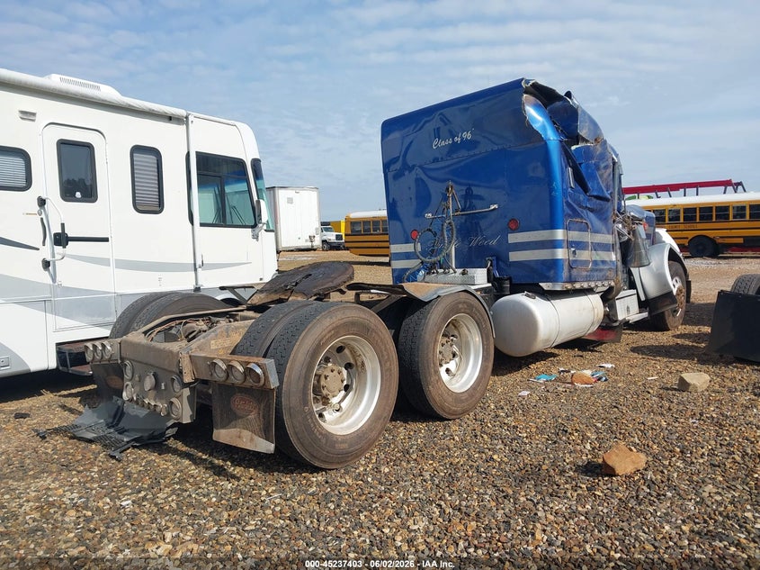 1996 Peterbilt 379 VIN 1XP5DB9X8TD398091 IAAI salvage auction — ROLLOVER, Salvage (Georgia), sold $5,600 on 2026-07-29 (photo 4)