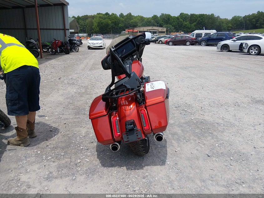 2024 Harley-davidson Street glide VIN 1HD1KB713RB601105 IAAI salvage auction — FRONT END, Salvage Title, sold $15,800 on 2026-07-07 (photo 6)