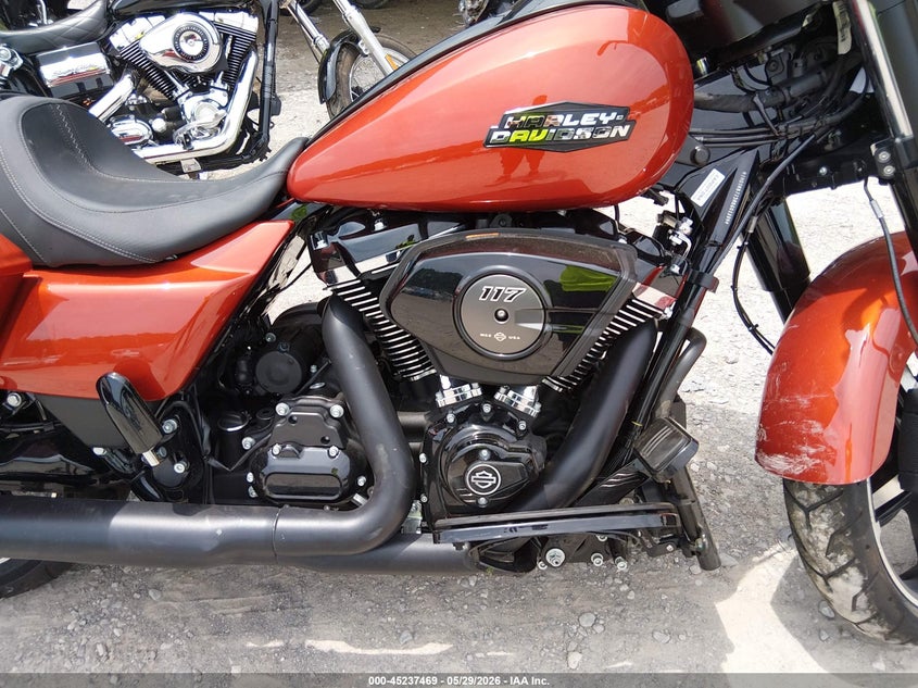 2024 Harley-davidson Street glide VIN 1HD1KB713RB601105 IAAI salvage auction — FRONT END, Salvage Title, sold $15,800 on 2026-07-07 (photo 8)