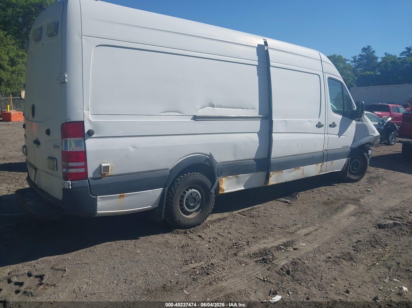 2008 Dodge Sprinter VIN WD0PE845385262914 IAAI salvage auction — FRONT END, Clear (Massachusetts), sold $1,275 on 2026-07-14 (photo 4)