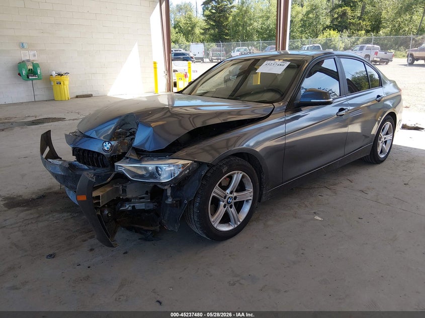 2014 BMW 3er VIN WBA3C1C56EK113378 IAAI salvage auction — FRONT END, Salvage Title, sold $600 on 2026-07-15 (photo 2)