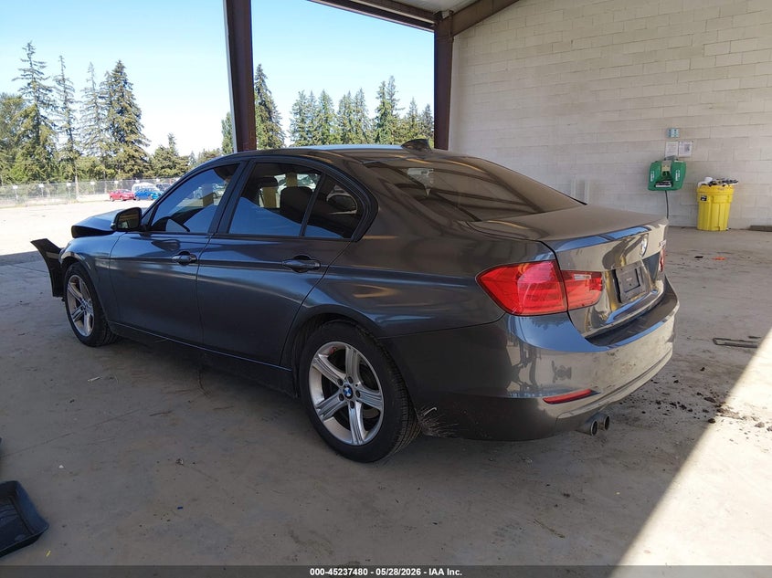 2014 BMW 3er VIN WBA3C1C56EK113378 IAAI salvage auction — FRONT END, Salvage Title, sold $600 on 2026-07-15 (photo 3)