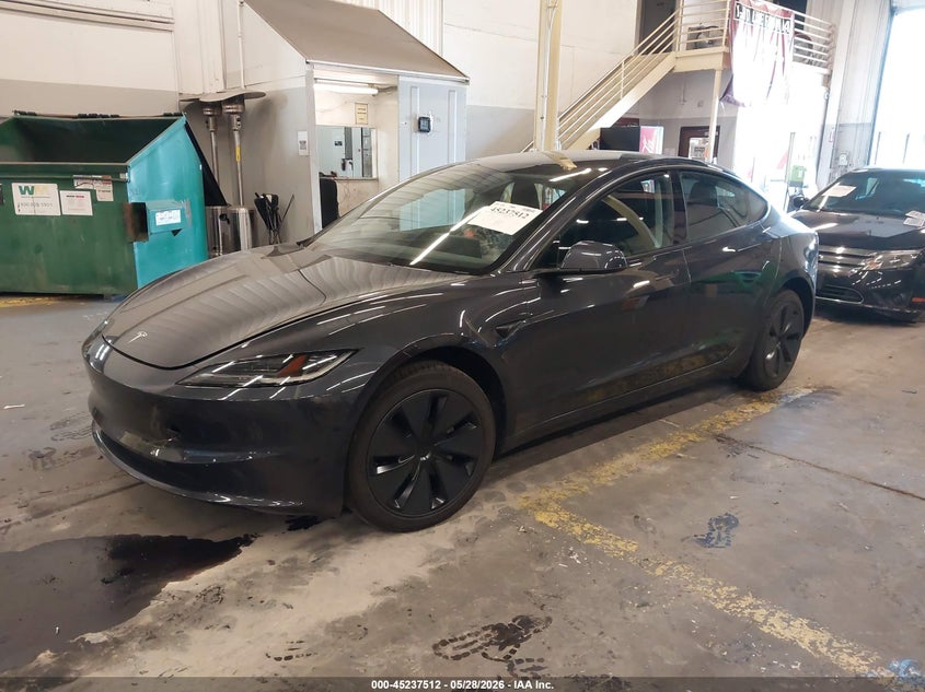 2025 Tesla Model 3 VIN 5YJ3E1EA8SF918668 IAAI salvage auction — SIDE, Salvage (Oregon), sold $9,900 on 2026-07-30 (photo 2)