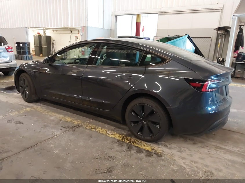 2025 Tesla Model 3 VIN 5YJ3E1EA8SF918668 IAAI salvage auction — SIDE, Salvage (Oregon), sold $9,900 on 2026-07-30 (photo 3)