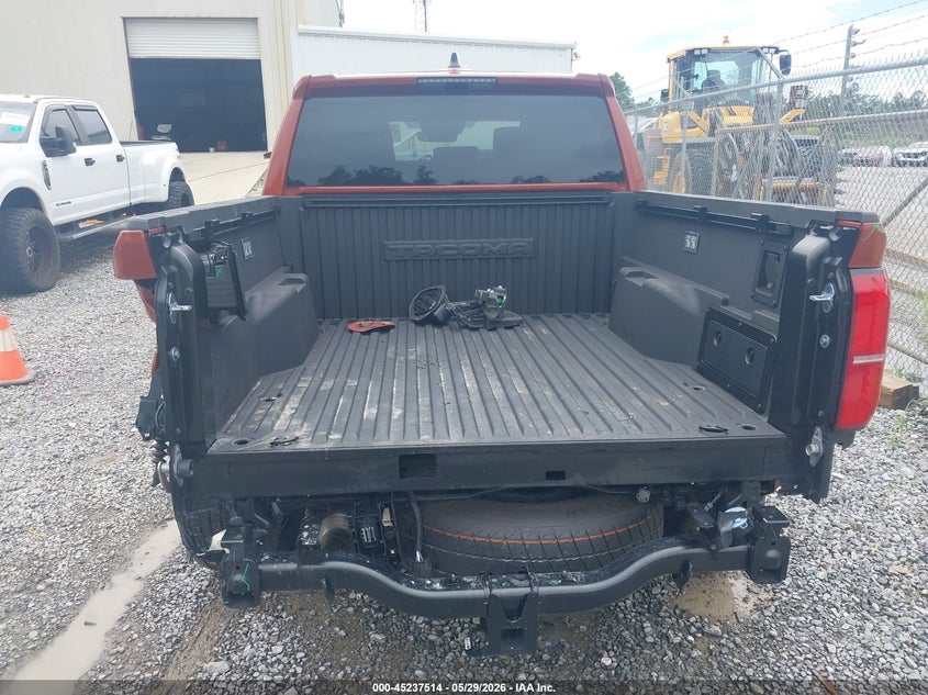 2025 Toyota Tacoma VIN 3TYLC5LN9ST016842 IAAI salvage auction — LEFT SIDE, Salvage (Alabama), sold $28,450 on 2026-07-31 (photo 6)