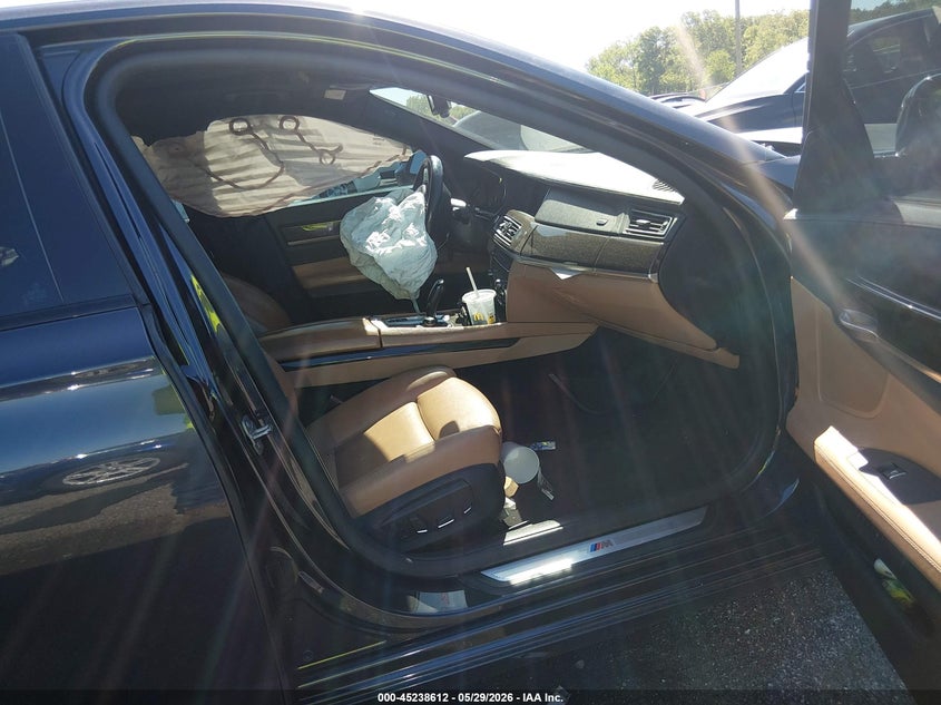 2013 BMW 7er VIN WBAYA8C50DC996553 IAAI salvage auction — FRONT END, Salvage Title, sold $1,050 on 2026-07-06 (photo 5)