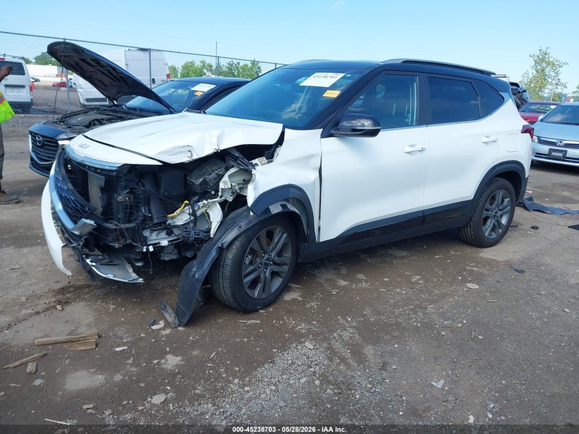 2023 Kia Seltos VIN KNDEU2AA2P7402519 IAAI salvage auction — FRONT END, Salvage Title, sold $4,350 on 2026-07-09 (photo 2)
