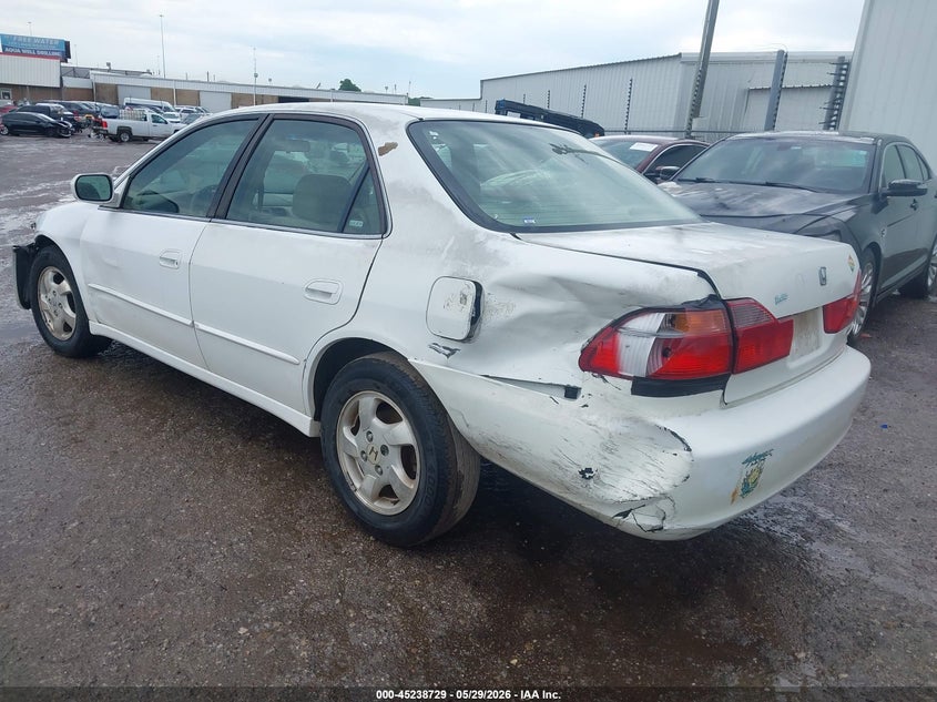 1999 Honda Accord VIN JHMCG6676XC030563 IAAI salvage auction — NORMAL WEAR, Clear (Oklahoma), sold $125 on 2026-07-08 (photo 3)