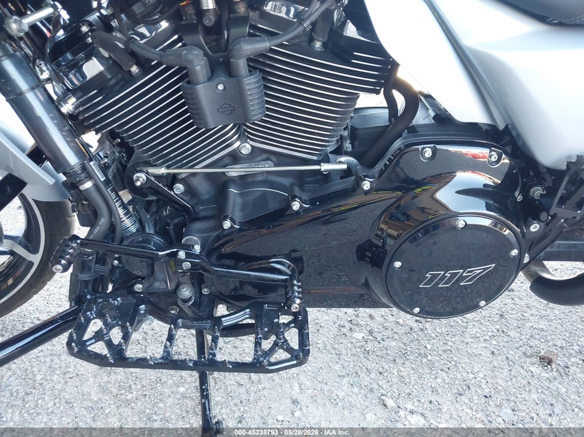2024 Harley-davidson VIN 1HD1KH716RB652231 IAAI salvage auction — FRONT END, Salvage Title, sold $12,700 on 2026-07-22 (photo 9)